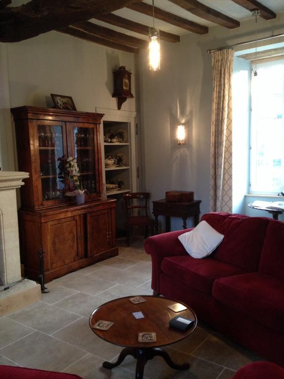 Le Manoir De La Vieille Douve Bed and Breakfast Bourg-d'Ire Eksteriør billede